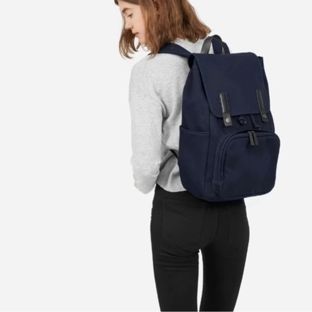 Everlane Modern Snap Backpack Navy - Picture 2 of 8